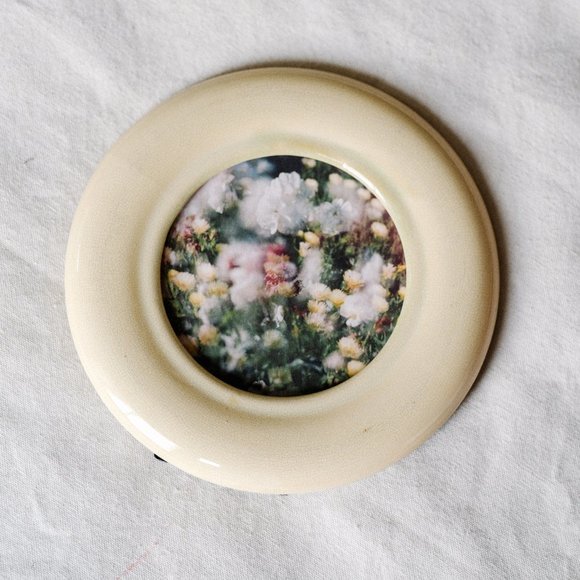 Vintage Other - Cream circle 80’s photo frame